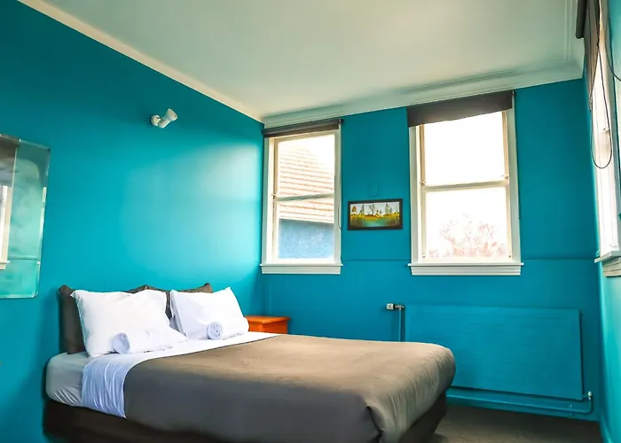 Hostel Crashpalace Backpackers *