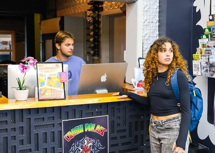 Crashpalace Backpackers *
