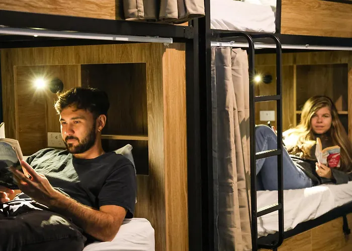 Crashpalace Backpackers Hostel *